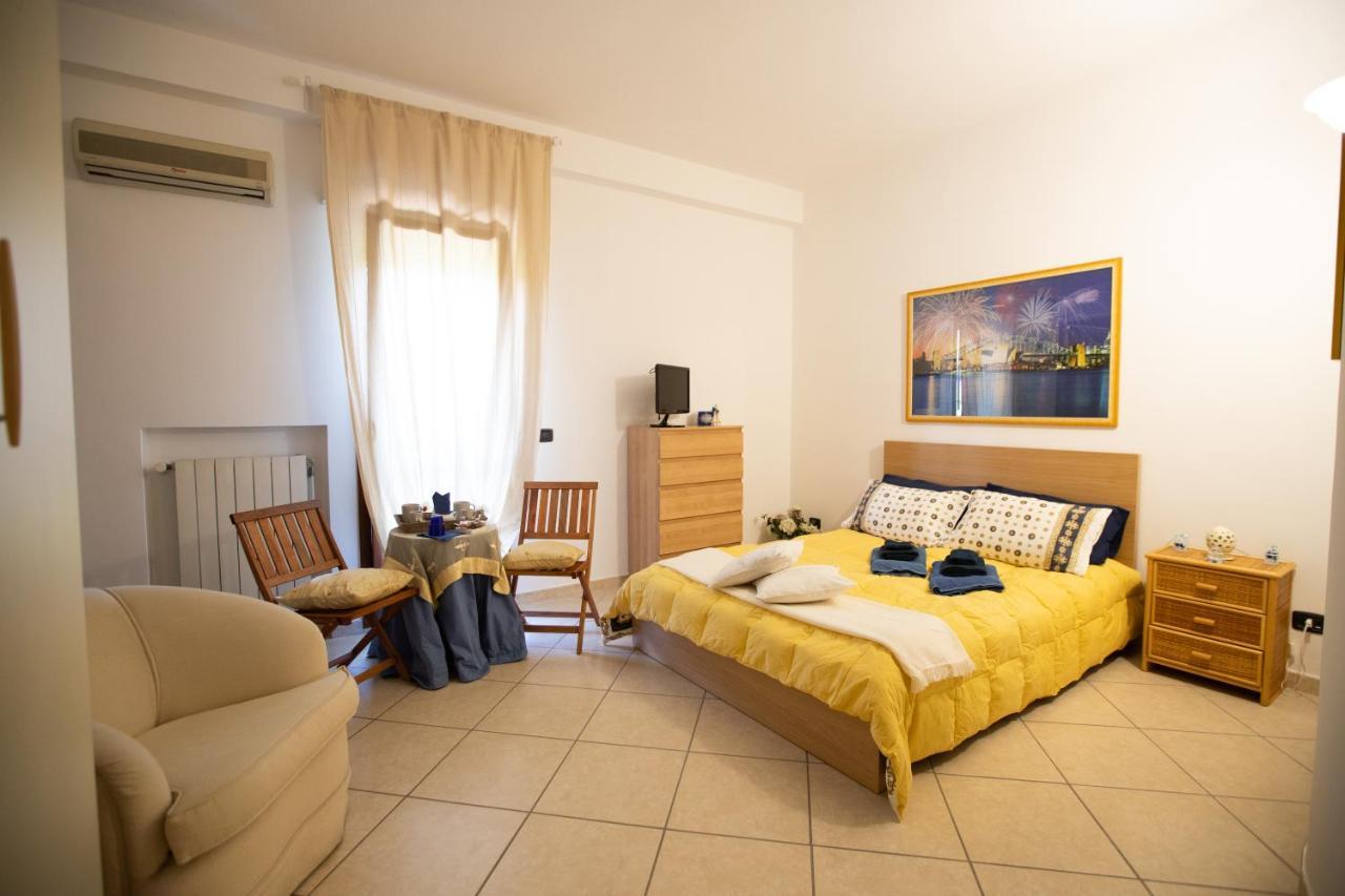 Hotel Anfol Bari Exterior foto